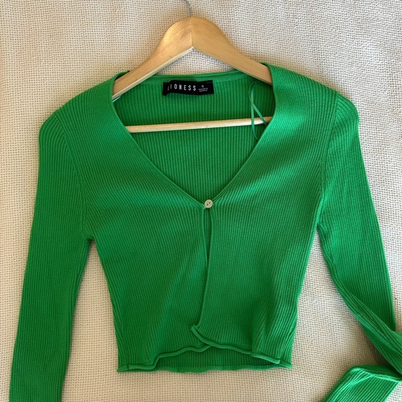 Lioness Green Fitted Long Sleeve Crop Top - Picture 4 of 5
